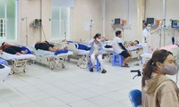 Hàng chục người nhập viện sau khi ăn cơm gà ở Nha Trang