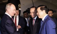 Tổng thống Nga Putin bắt đầu chuyến thăm cấp Nhà nước đến Việt Nam