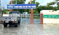 Hiệu trưởng tự ý chuyển trường trước năm học mới: &apos;Tôi chưa biết làm lễ khai giảng ở đâu&apos;