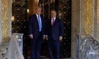 Thủ tướng Hungary Viktor Orban trong cuộc gặp ông Trump ở Mar-a-Lago vào tháng 7. (Ảnh: Reuters)