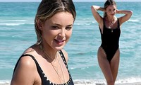 Kaitlynn Carter khoe dáng nóng bỏng với bikini sau chia tay Miley Cyrus 3 tháng