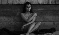 Siêu mẫu Gizele Oliveira tung ảnh khoả thân nóng &apos;bỏng rẫy&apos;