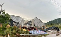 Bình Thuận: Mưa lớn kèm lốc xoáy khiến 2 người bị thương, hơn 350ha lúa bị ngập