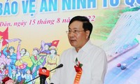 Phó Thủ tướng Phạm Bình Minh dự Ngày hội Toàn dân bảo vệ an ninh Tổ quốc tại Quảng Ninh