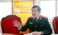 Thiếu tướng Đinh Văn Nơi nhận tin tố giác qua số điện thoại cá nhân