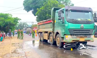 Qua ngã ba, người đàn ông bị xe ben cán tử vong