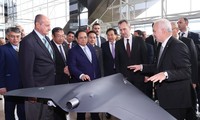 Thủ tướng thăm Tập đoàn Hàng không vũ trụ - nơi sản xuất máy bay không người lái nổi tiếng Thổ Nhĩ Kỳ 