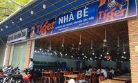 Chủ nhà hàng ở Nha Trang bị tố &apos;chặt chém&apos; đã xin lỗi 3 khách Trung Quốc