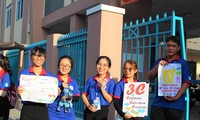 Gần 700 tình nguyện viên tiếp sức mùa thi ở Khánh Hòa
