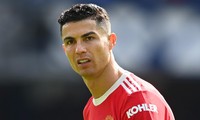 MU tiến hành kiện, từ chối trả lương cho Ronaldo