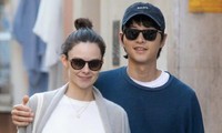 Hình ảnh mới của Song Joong Ki và vợ Tây