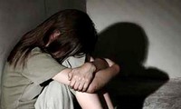 Nữ sinh 16 tuổi bị 2 thanh niên hiếp dâm trong vườn điều