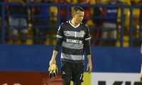 Mắc sai lầm ở AFC Cup, Tấn Trường bị B.Bình Dương phạt nặng