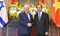 Chủ tịch nước Trần Đại Quang và Tổng thống Israel Reuven Rivlin hội đàm ngày 20/3 tại Hà Nội. Ảnh: Nhật Bắc.