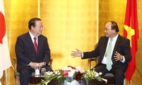 Thủ tướng Nguyễn Xuân Phúc tiếp ông Masaru Hashimoto - Thống đốc tỉnh Ibaraki. Ảnh: TTXVN.