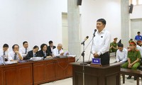 Ông Đinh La Thăng tại phiên tòa hôm qua, 20/3. Ảnh: Doãn Tấn - TTXVN.