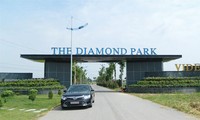 Ðã hơn 10 năm, NƠXH tại The Diamond Park vẫn chưa được xây dựng, trong khi nhà biệt thự, nhà liền kề đã được chủ đầu tư phân lô, bán nền gần hết.
