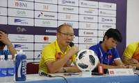 HLV Park Hang Seo đang rất hạnh phúc với bóng đá Việt Nam. Ảnh: THÀNH DUY.