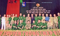K53 Thanh niên xung phong đón nhận danh hiệu Anh hùng lực lượng vũ trang nhân dân (Hà Nội, 14/7/2010)