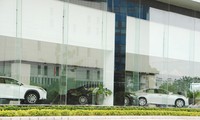Hầu hết diện tích Trung tâm giới thiệu sản phẩm HTX dành để trưng bày và bán siêu xe. Ảnh: Tuấn Minh