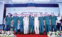 Lê Xuân Giang, Chủ tịch HĐQT Cty Liên Kết Việt đã lợi dụng hình ảnh của một số cán bộ nghỉ hưu để lừa đảo.