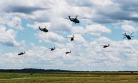 Lính nhảy dù thuộc Sư đoàn 82 của Lục quân Mỹ trong đợt tập trận vào tháng 5/2016. Ảnh: Getty Images.