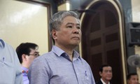 Nguyên Phó Thống đốc Đặng Thanh Bình tại tòa. Ảnh: Tân Châu.