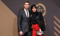 Netflix làm phim về hành trình &apos;vịt hóa thiên nga&apos; của bạn gái Ronaldo 