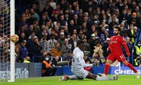 Chelsea và Liverpool chia điểm, chia cơ hội bám đuổi Man City