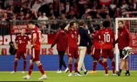 Bayern bị loại tức tưởi tại Champions League
