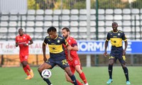 HLV của Pau FC bị đối thủ &apos;thách thức&apos;