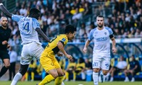 Báo Pháp: ‘Vì Quang Hải, các CĐV Việt Nam đang bỏ rơi Pau FC’