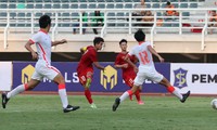 HLV U20 Hồng Kông thừa nhận các học trò đã ‘bị ngợp trước lối đá nhanh của Việt Nam’