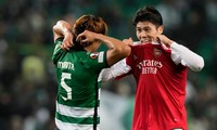 Arsenal hút chết nhờ bàn đá phản của tuyển thủ Nhật Bản