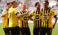 Dortmund tiến gần ngai vàng Bundesliga