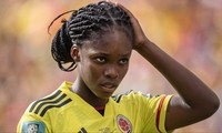 Ngôi sao tuyển nữ Colombia ngất xỉu trên sân