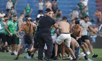 Bạo loạn ở Brazil, CĐV đuổi đánh cầu thủ