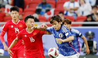Cầu thủ đắt giá nhất Nhật Bản: Không hiểu ĐT Việt Nam tập luyện thế nào mà cầm bóng hay thế 