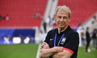 HLV Klinsmann bị truyền thông Hàn Quốc tấn công: &apos;Ông không đủ trình độ dẫn dắt đội tuyển chúng tôi&apos;