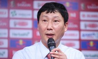 Sếp lớn bóng đá Hàn Quốc mượn HLV Kim Sang-sik để gây sức ép lên LĐBĐ nước nhà