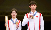 Đoàn Trung Quốc giành tấm HCV đầu tiên tại Olympic Paris