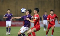 Đánh bại Bình Dương, Thể Công Viettel chiếm ngôi đầu LPBank V-League 