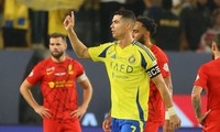 Ronaldo hoãn gia hạn hợp đồng, tìm cách rời khỏi Al Nassr