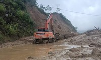 Mưa lũ gây sạt lở nghiêm trọng ở Hà Giang, 1 cháu bé tử vong