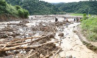 Lũ quét ở Điện Biên: Huy động lực lượng tìm nhiều người mất tích dưới hàng nghìn mét khối đất đá