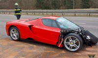 Nhân viên đại lý tông nát đầu siêu xe Ferrari Enzo triệu USD