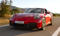 Porsche 911 động cơ hybrid đầu tiên lộ diện
