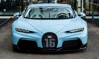 Đèn pha của Bugatti Chiron cũ mua được một chiếc Porsche 911 mới