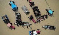 Quang cảnh lũ lụt nhìn từ trên không tại Iran hiện tại