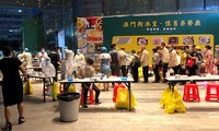 Trung Quốc phong tỏa trung tâm thương mại vì có ca mắc COVID-19